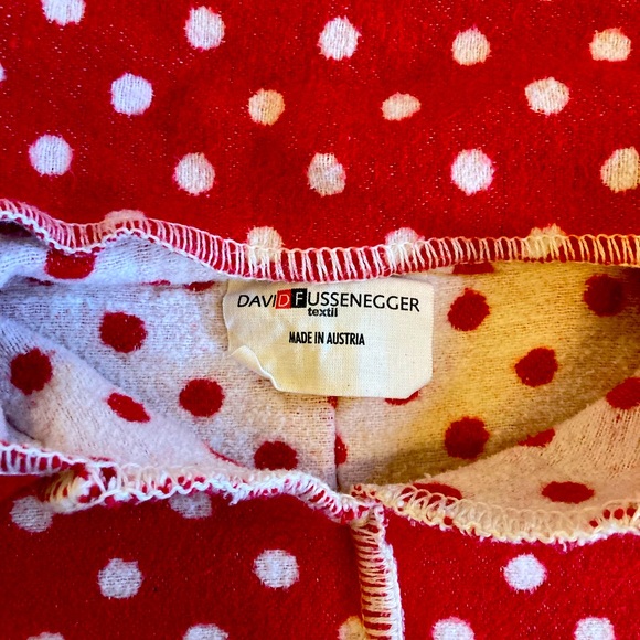 David Fussenegger Red Hooded Baby Winter Poncho - Picture 4 of 12